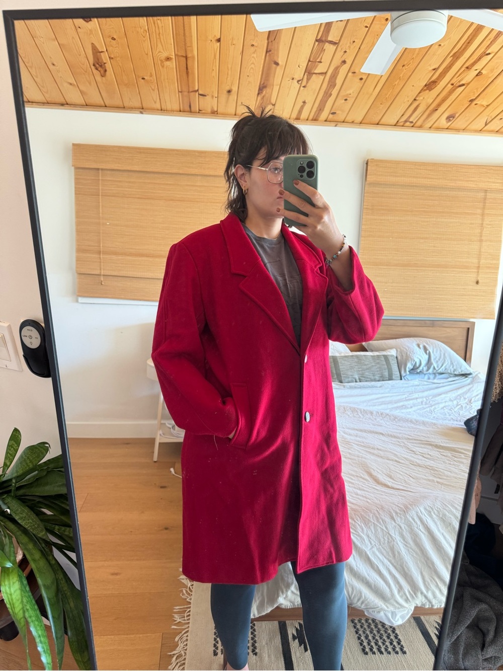Vintage Bryant Park 100% Wool Red Overcoat Size 14 - Picture 3 of 3